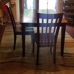 *REDUCED*Adjustable Kitchen table & 4 Chairs 