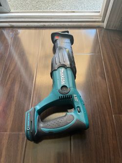 Makita saw 18v LXT !!