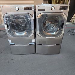 LG ThinQ Front Load Washer And Gas Dryer W Pedestal 29 Inchs