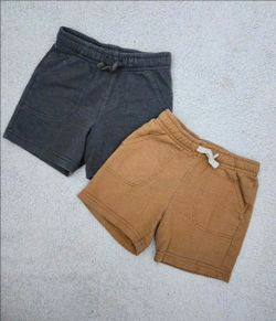 ✅️ Toddler Boy 2pc Shorts w/Pockets• Size 2T• Good Condition• $7firm