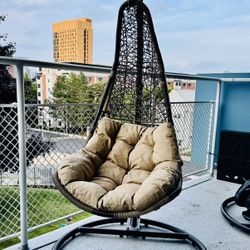 Great Deal! Wicker Rattan Outdoor/ Indoor Swing Chair