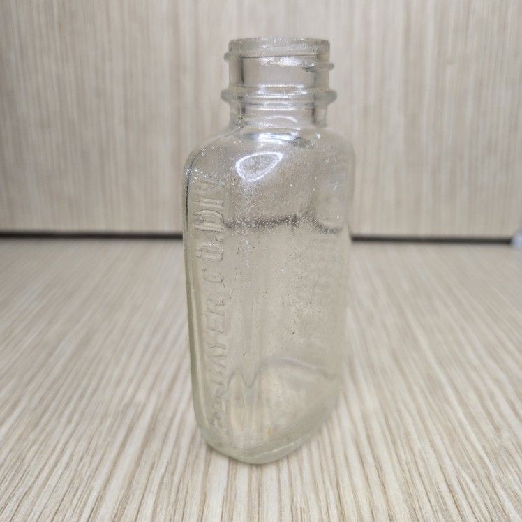 Vintage Bayer Aspirin Co Div Bottle
