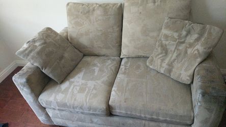 Couch used