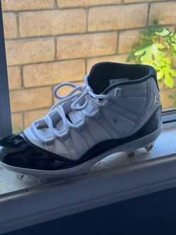 Jordan 12 football cleats
