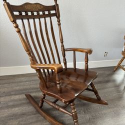 Wood Rocking chair 