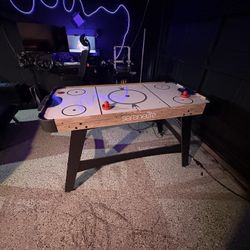 Air Hockey Table