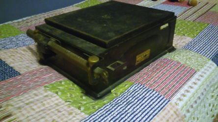 Vintage 1950's postage scale