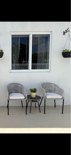 Patio chairs set