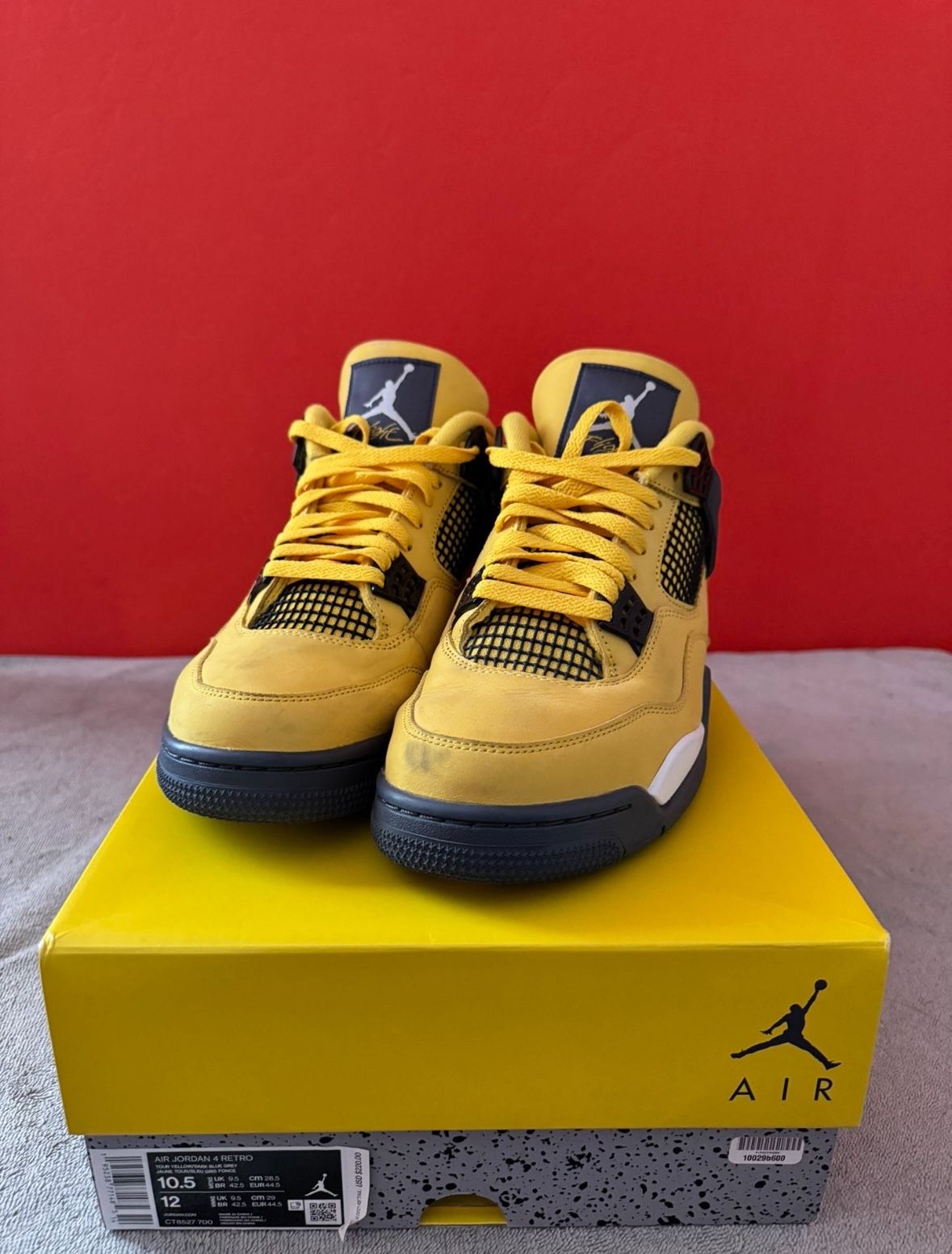 Air Jordan 4 Retro “Lightning”