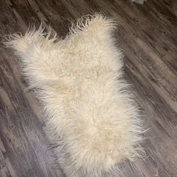 Sheepskin Rug/chaircover