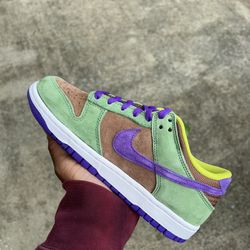 Nike dunk low Veneer Size 7,8.5,10,12