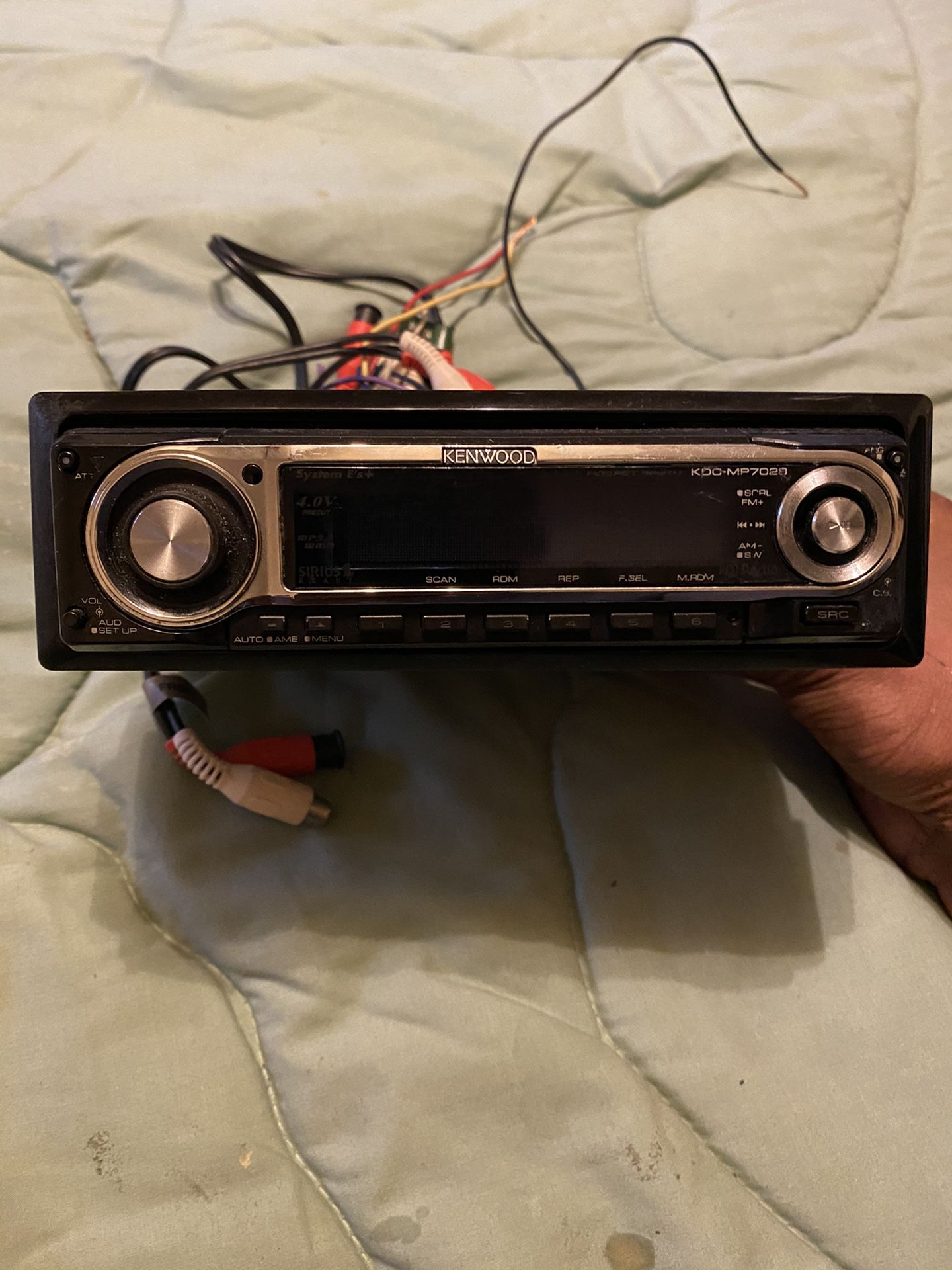 Kenwood KDC-MP7028 Car Audio Radio CD Receiver