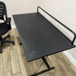 Office Desk And Chair 