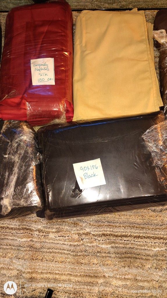 Table linen and napkins