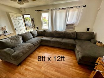Sectional couch