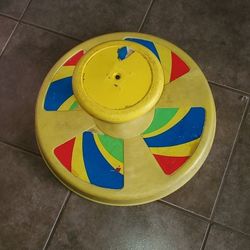 SIT N SPIN - Vintage 1973 Playskool / Tonka - Retro Kids Spinning Toy - Yellow

