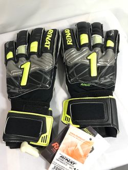 Rinat Goalie Gloves size 10 new