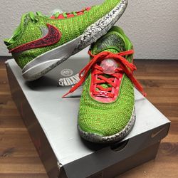 LeBron 20 Stocking Stuffer - Many pairs take a look. Size 7Y