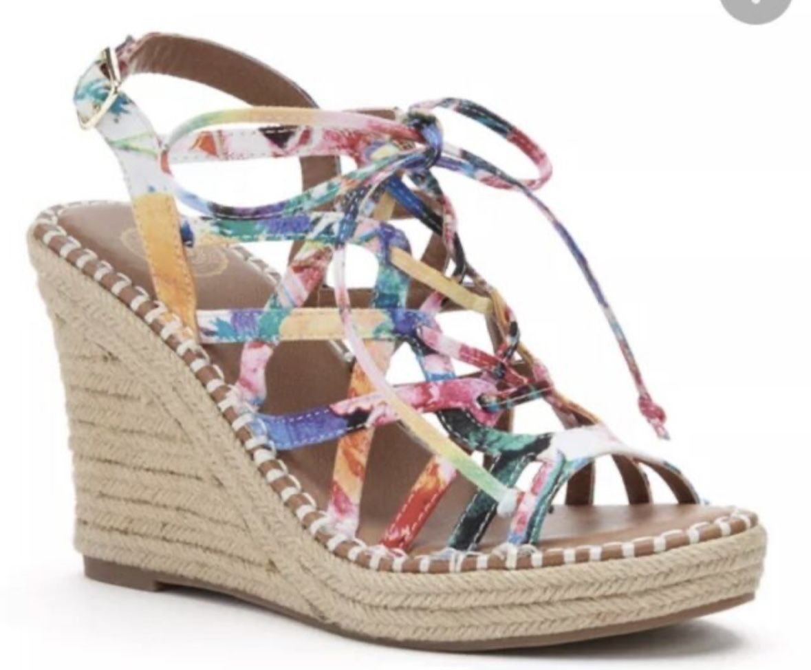 Sugar Hula Pink Multicolor Print Wedge Heels NWOT