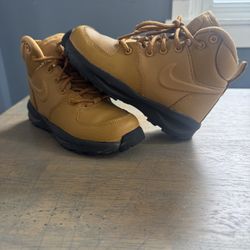 Kids Nike Manoa