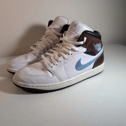 Air Jordan 1 Mid