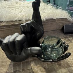 Black Finger Statues 