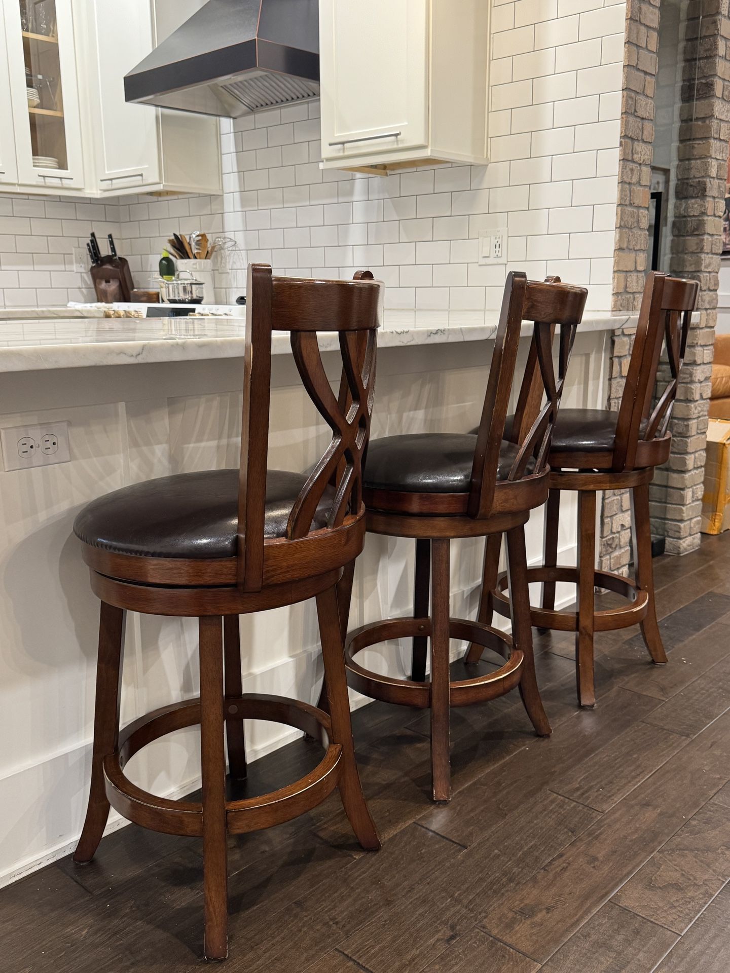 Set of 3 Wooden Counter-Height Bar Stools