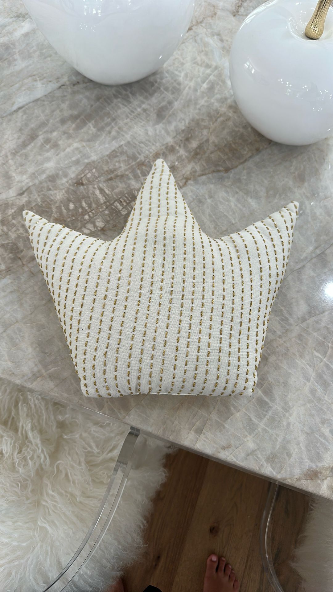 Crown Pillow 