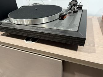 lynn axis turntable 