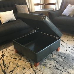 85 Dlls 🦋Ottoman  In Black Brand New in Box  16”H x 28”D x 28” W