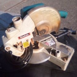 Makita 10" Miter Saw 