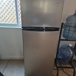Refrigerator Frigidaire