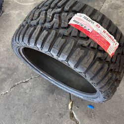 33x14.50R24 LT