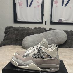 jordan 4 frozen moments size 12 W / 10.5 M