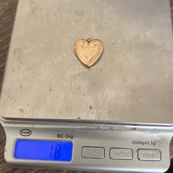real 14k gold heart pendant