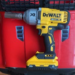 Dewal 20V 1/2 in. High Torque Impact Wrench (Tool Only)