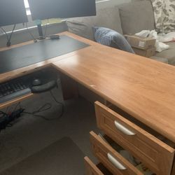 FREE L-shaped Desk