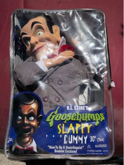 R. L Stein Slappy Dummy ( Goosebumps )