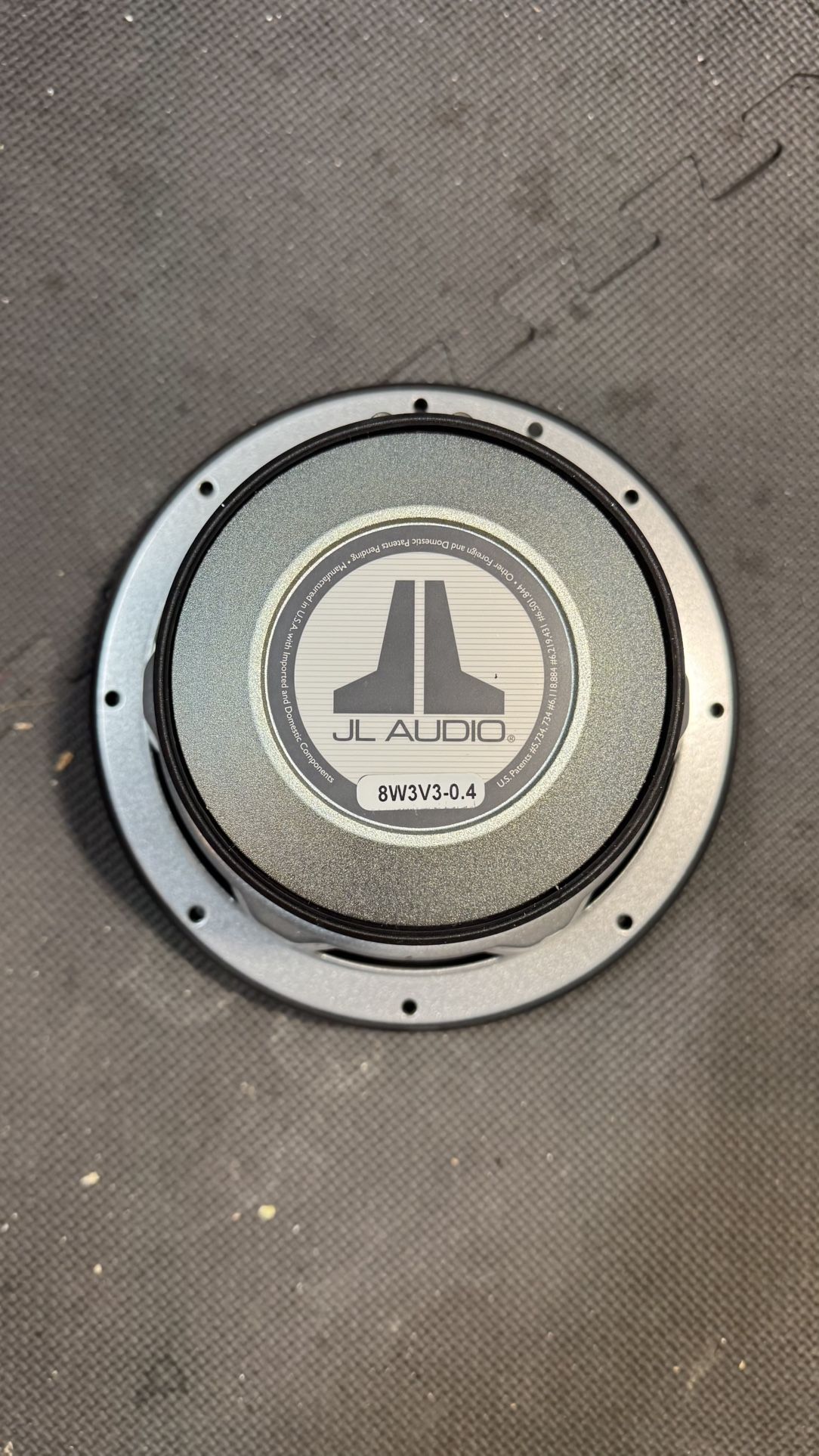 JL Audio Sub woofer 8w3V3-0.4 ( For Parts )