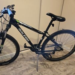 Raleigh Talus 2 ,  3 Speed Mens Cycle 