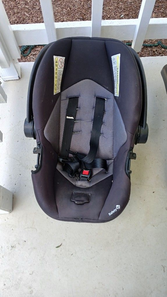 Safety First Car Seat And 2 Bases