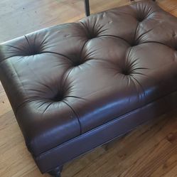 OTTOMAN.. ETHAN ALLEN..  ANTON