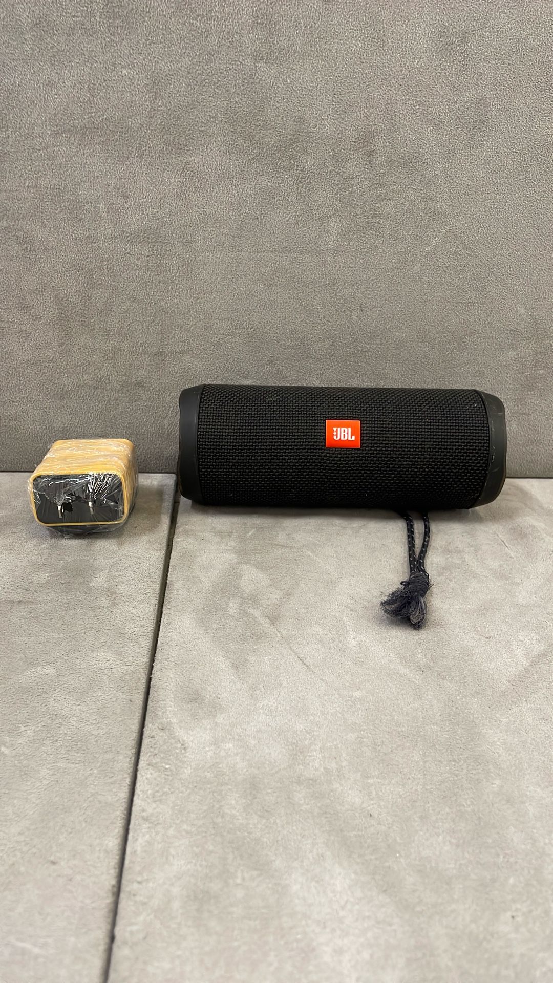 JBL Flip 4