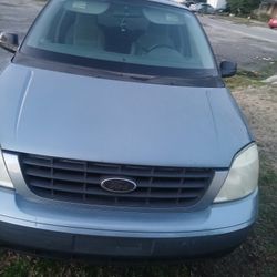 For Sale Ford Free Star 2005 Milles 180,000 