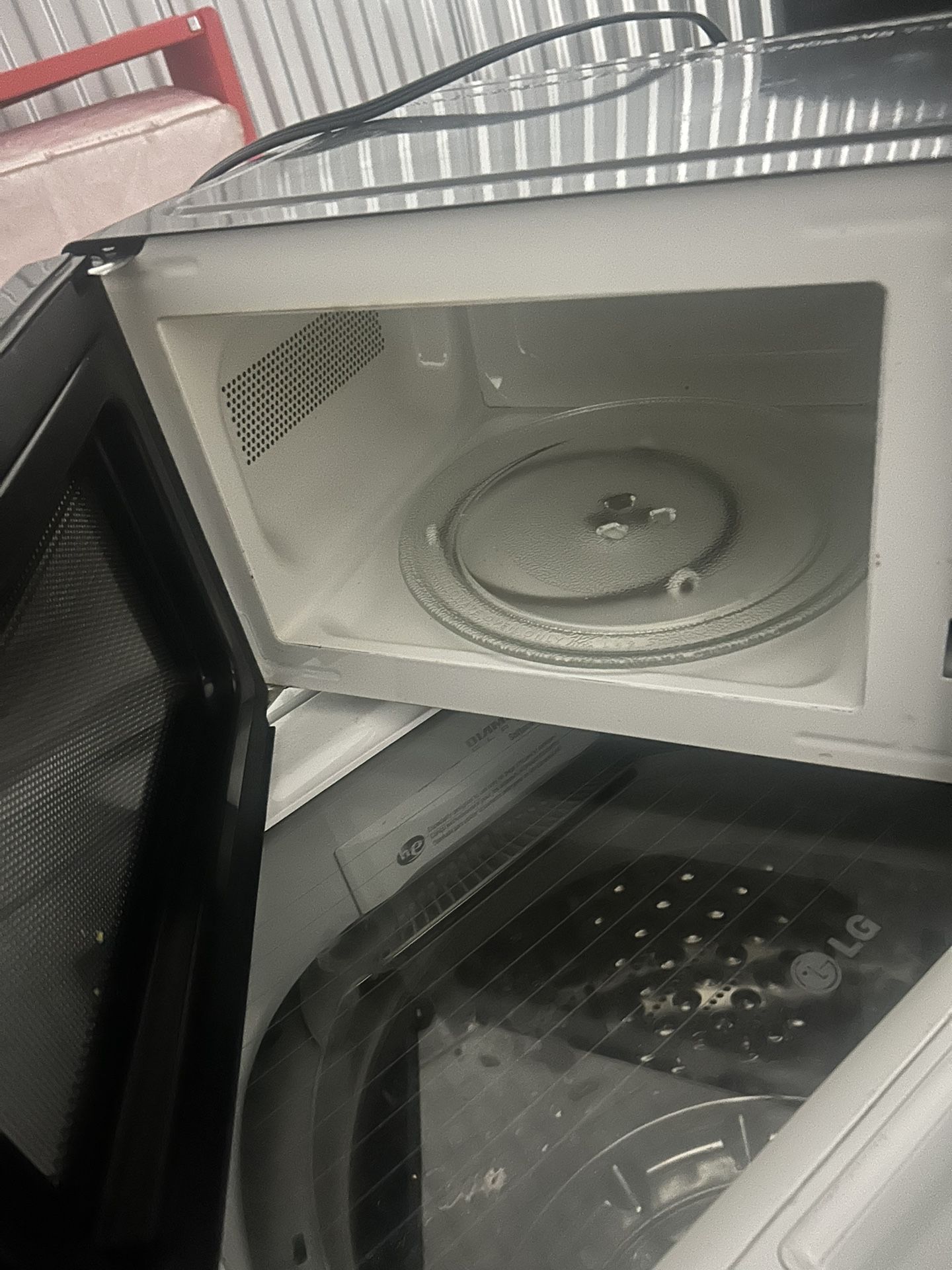 Smart LG Washer & Dryer , Refrigerator & Microwave
