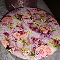 hat/storage box 