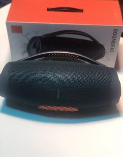 Brand New Boombox bluetooth speaker BOGMBGX3 Not JBL