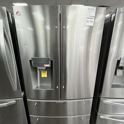 CLEARANCE PRICE $1199! LG Smart 4 Door French Door Refrigerator