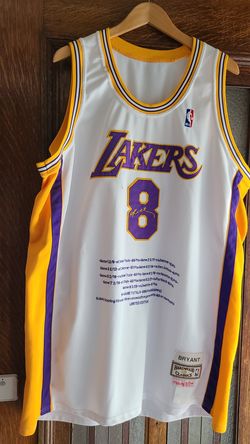 Kobe Bryant Jersey with stats