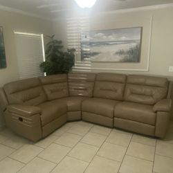 Leather Sectional Sofa / Couch With 2 Recliners. 